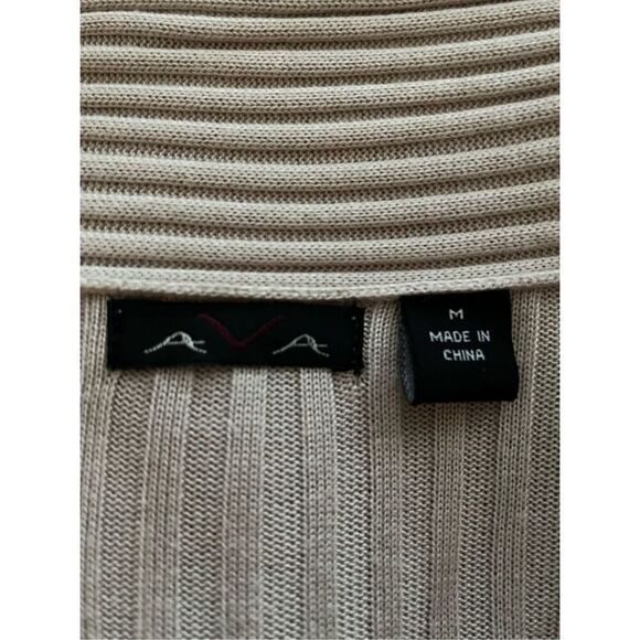 Ava Women’s Medium White Long Sleeve Oversized Viscose Cardigan Sweater - Picture 4 of 7